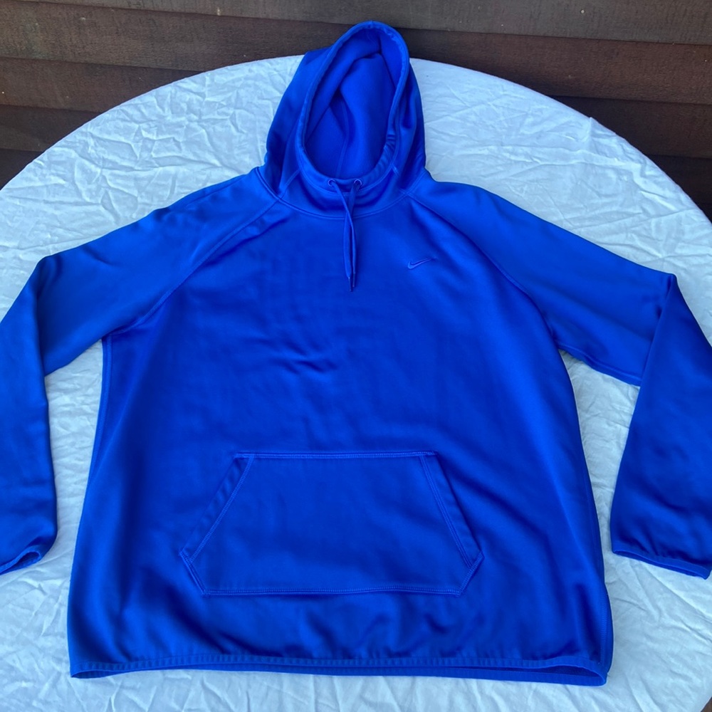 Nike Therma-Fit Hooded Sweatshirt